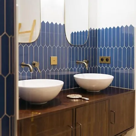 16th Foch Apartment Paris
