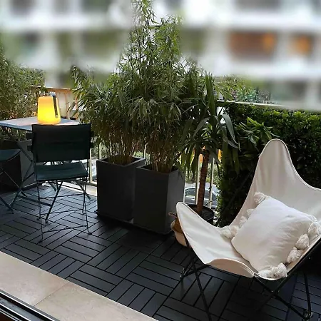 16th Foch Apartment *
